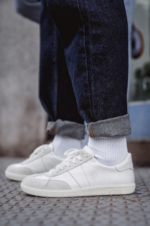 Iconic White