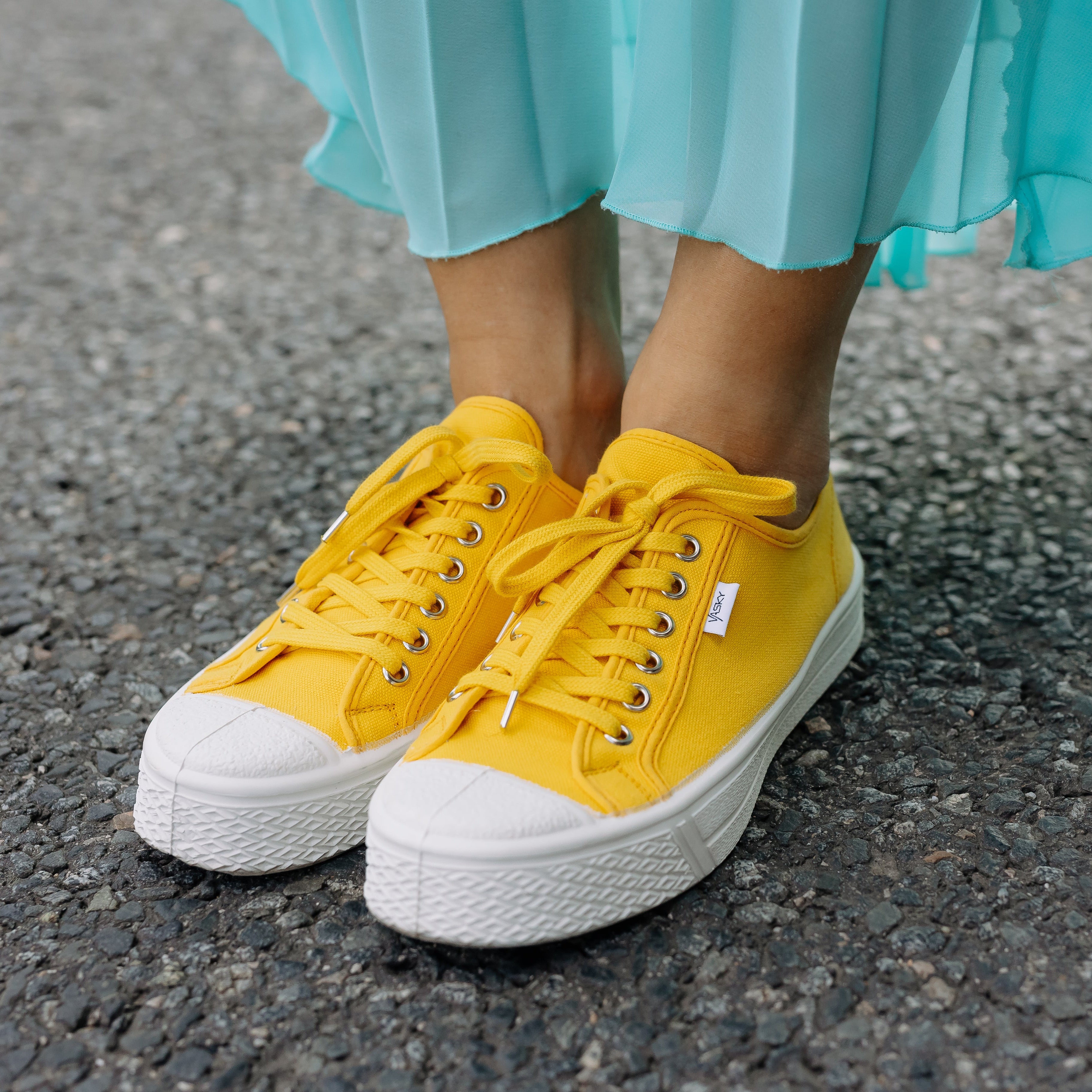 Kanvasky Yellow